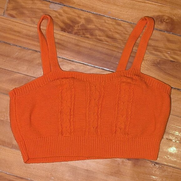 🌸3 for 20$🌸Simons Twik Orange Cropped Knitted Tank Top Large - Picture 1 of 5